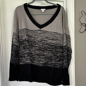 LuLaRoe Torrie Gray and Black V-Neck Sweater NWOT